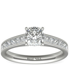 铂金公主方形切割槽镶钻石订婚戒指（1/2 克拉总重量）